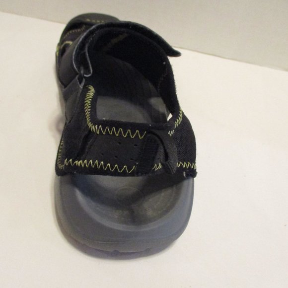 CROCS Men Size 12 Black Gray Outdoors Pool Beach Closed Toe Sandals main image 12